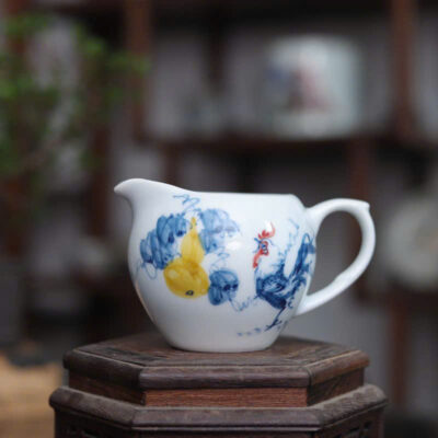 chuyên trà sứ cảnh đức vẽ tay hình gà làm chén tống đẹp 180ml CT42.