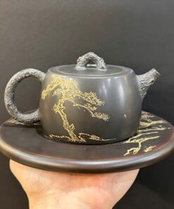 Ấm pha trà tử sa nê hưng cao cấp dáng đức trung khắc lão tùng đẹp 320ml thủ công.