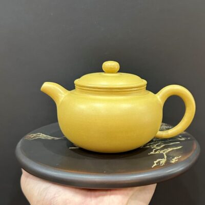 Ấm pha trà tử sa nê hưng màu vàng dáng biển phúc đẹp 240ml thủ công đẹp.
