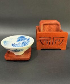 Bộ lót tách trà gỗ hương đỏ dáng vuông kê chén đẹp LC29.