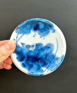 Lót chén trà sứ cảnh đức vẽ tay hoa sen dáng tròn dày đẹp 9.8x1.8cm LC47