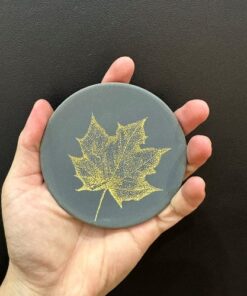 Lót ly trà tử sa dáng tròn họa tiết lá phong thủ công đẹp LC51.