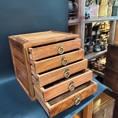 Hộp đựng trà phổ nhĩ gỗ hương 5 ngăn bảo quản trà bánh bền đẹp.