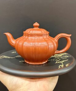 ấm tử sa nguyên khoáng đất cũ thủ công dáng tiêu anh cúc lôi cao cấp đẹp 180ml.