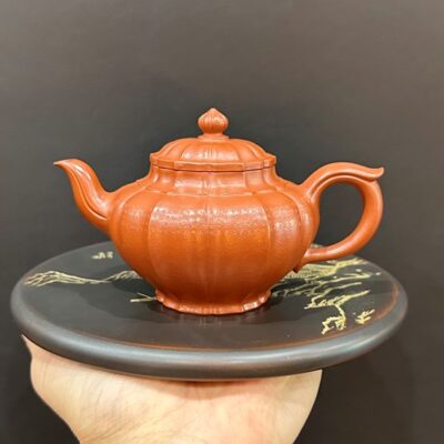 ấm tử sa nguyên khoáng đất cũ thủ công dáng tiêu anh cúc lôi cao cấp đẹp 180ml.