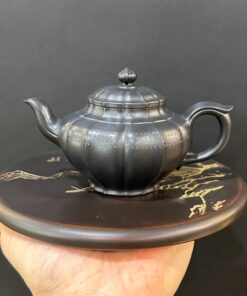 Ấm trà tử sa tiêu anh cúc lôi đất cũ nguyên khoáng đối ẩm 180ml pha trà 2-3 người.