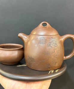 Ấm tử sa tần quyền nguyên khoáng đất cũ chuẩn kèm 4 chén dung tích ấm 350ml.