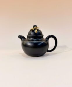 Ấm tử sa cao cấp đất cũ nguyên khoáng hắc dáng chuyết cầu 120ml ATS186