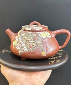 Ấm trà tử sa đất cũ nguyên khoáng nghi hưng thạch biều đắp nổi rồng Trương Hiểu Lĩnh 280ml ATS68