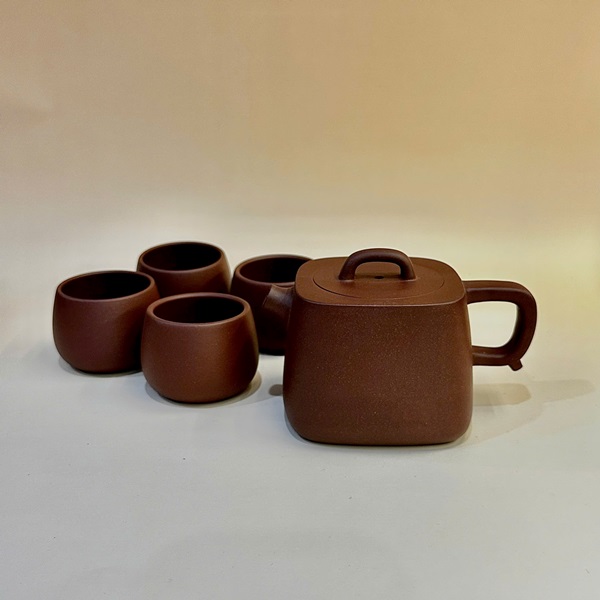 Ấm tử sa Nghi Hưng tứ phương 300ml kèm 4 chén ATS238 - Ảnh 2