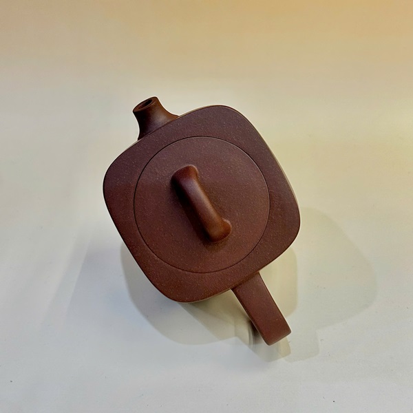 Ấm tử sa Nghi Hưng tứ phương 300ml kèm 4 chén ATS238 - Ảnh 4