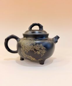 Ấm tử sa Nê Hưng hỏa biến tam túc khắc tùng 230ml AKC236