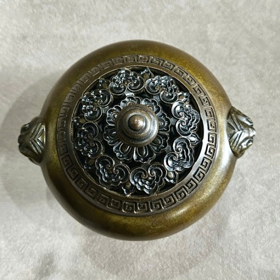 Lư xông trầm bằng đồng nguyên chất dáng đỉnh to đẹp 1,7kg 12x14cm LD60 - Ảnh 3