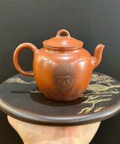 Ấm pha trà cỡ nhỏ đẹp gốm nê hưng cao cấp khắc Mỹ Hầu Vương 190ml AKC289
