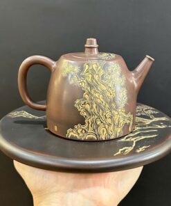 Ấm trà đẹp gốm nê hưng cao cấp dáng đức trung khắc bon sai lão tùng 260ml AKC296