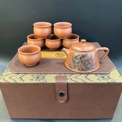 Bộ ấm chén đẹp cao cấp gốm nê hưng họa tiết song ngư pha trà ngon AT46