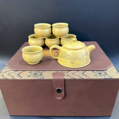 Bộ ấm trà cao cấp gốm nê hưng màu vàng đẹp pha trà ngon kèm hộp sang AT65