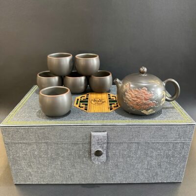 Bộ ấm trà tây thi khắc hoa đẹp kèm 6 tách trà nê hưng cao cấp AT30