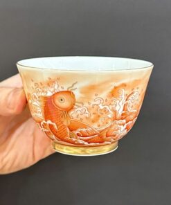 Chén chủ sứ cảnh đức phấn thái cao cấp vẽ tay cá vượt vũ môn đẹp 140ml CS68