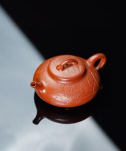 Ấm Tử Sa Đất Cũ Chu Nê Cao Cấp Bán Nguyệt Khắc Đài Sen 160ml ATS526