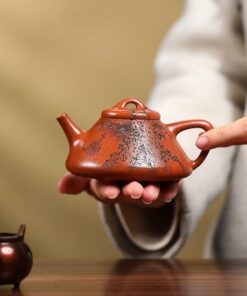 Ấm Tử Sa Đất Cũ Thạch BiềuThanh Thuỷ Nê Khắc Tùng 300ml ATS511