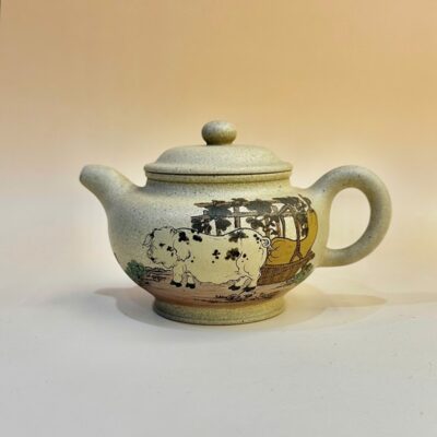 Ấm tử sa Nghi Hưng đoàn nê chuyết chỉ họa hợi 240ml ATS24-3