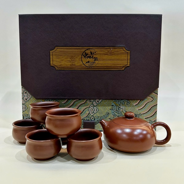 Bộ Ấm Trà Tử Sa Nê Hưng Tây Thi Đỏ Dẹt 200ml kèm 6 chén AKC61-Bo