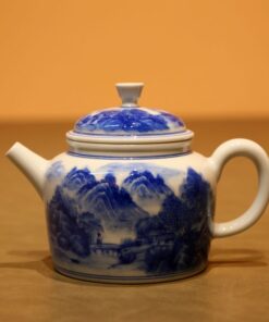 Ấm Trà Sứ Cảnh Đức Dáng Đức Trung Sơn Thuỷ 250ml AS121