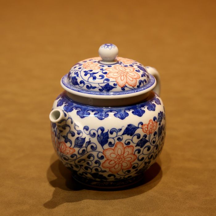 Ấm Trà Sứ Cảnh Đức Vẽ Tay Hoa Phỏng Cổ Xanh 300ml AS65 - Ảnh 3