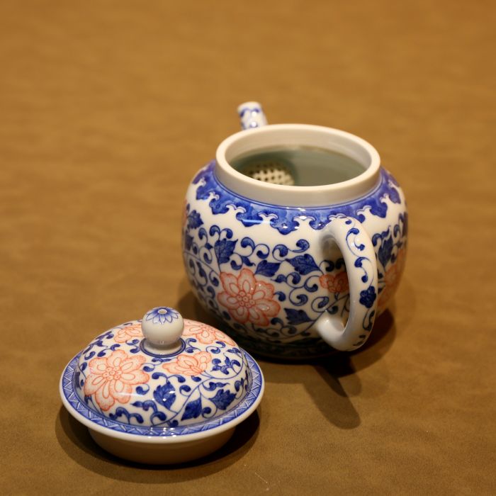 Ấm Trà Sứ Cảnh Đức Vẽ Tay Hoa Phỏng Cổ Xanh 300ml AS65 - Ảnh 4