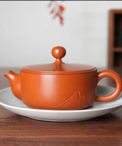 Ấm Nê Hưng Đức Trung Hán Ngoã Đỏ Khắc Núi 150ml AKC306