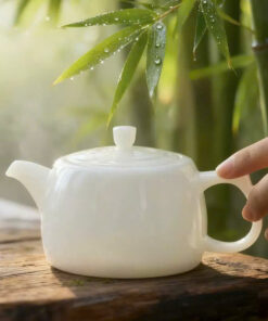 Ấm Sứ Men Ngọc Bạch Định Dáng Đức Trung Thấp 200ml AS96