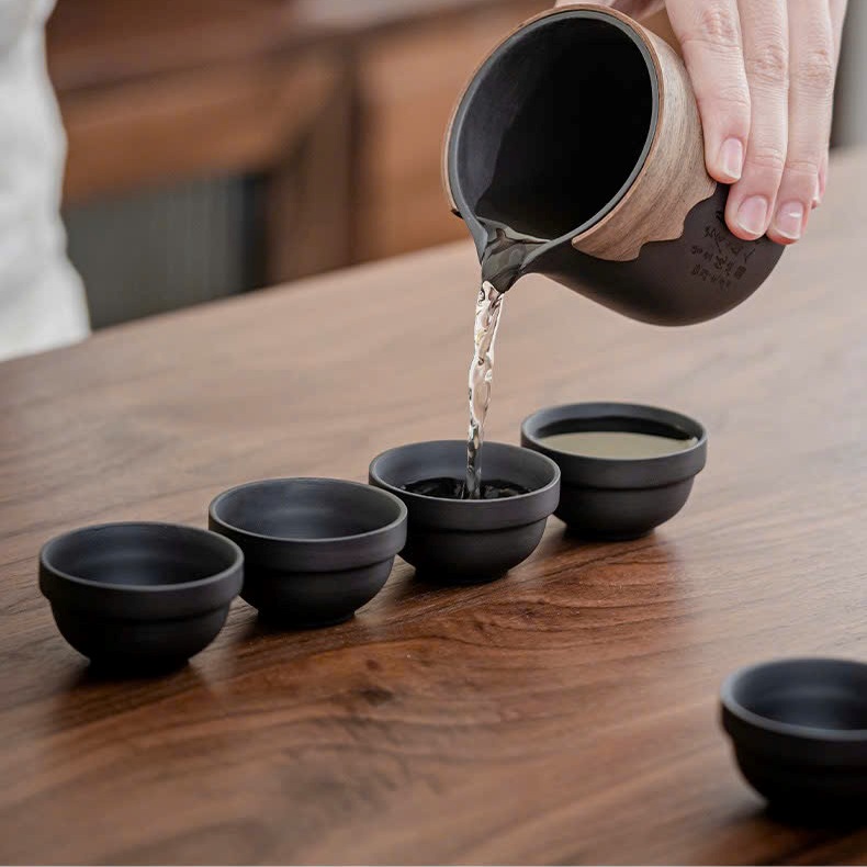 Bộ Ấm Trà Tử Sa Du Lịch Trơn 6 Chén Đen AT309 - Ảnh 4