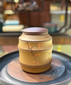 Hũ trà tử sa khác hoa mai HT82