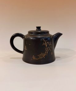 Ấm Tử Sa Nê Hưng Đức Trung Đen Sơn Thuỷ 250ml AKC146