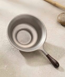 Lọc Trà Titan Sẫm Quai Gỗ Lòng Sâu Đường Kính 8cm LT50-3