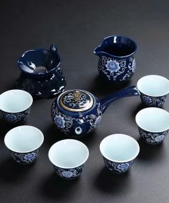 ộ Ấm Trà Sứ Men Lam Hoa Tiết Hoa Mẫu Đơn Cuốn Thảo AT110